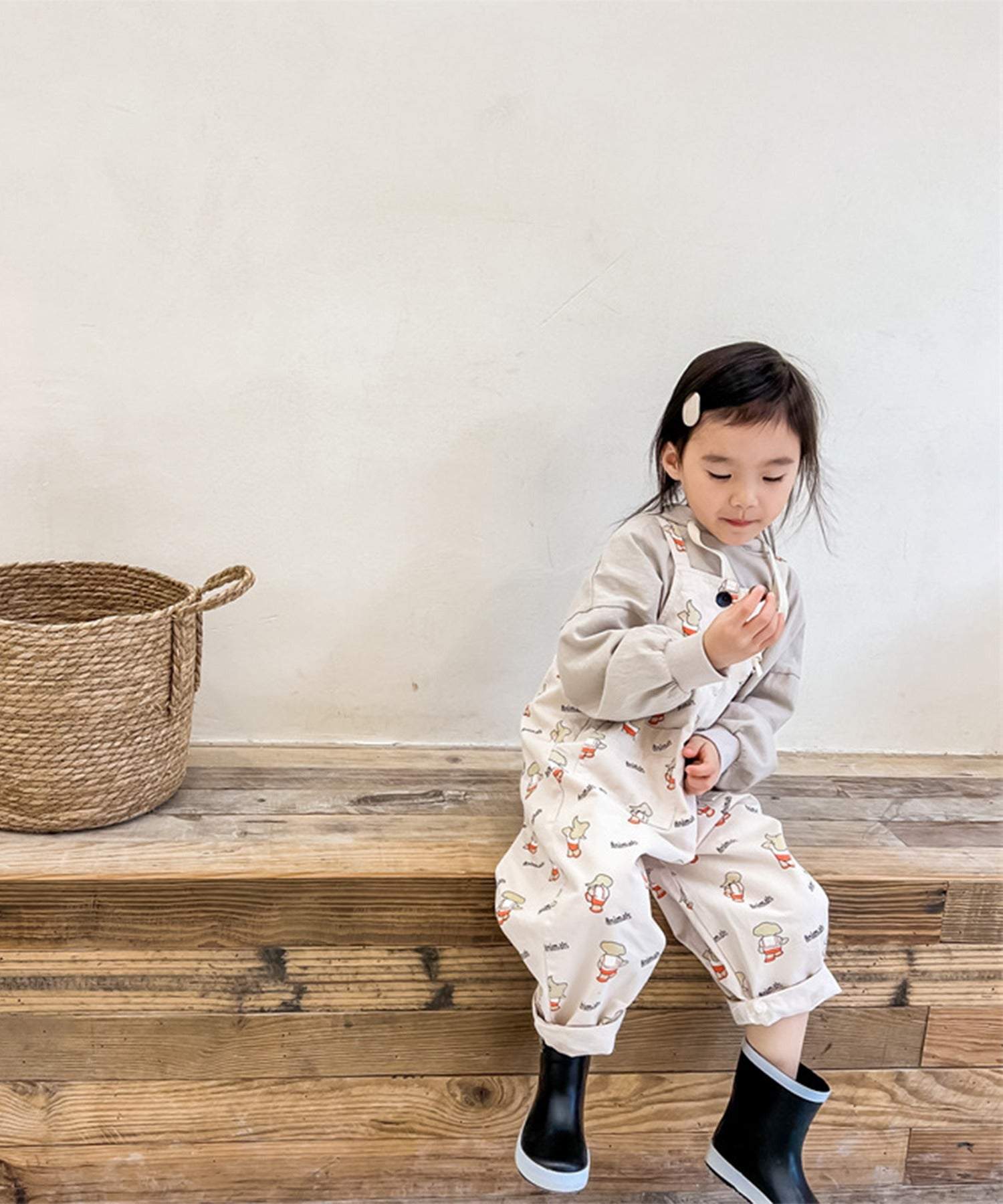 アイモハ aimoha aimohaーKIDSー 可愛い総柄プリントサロペット