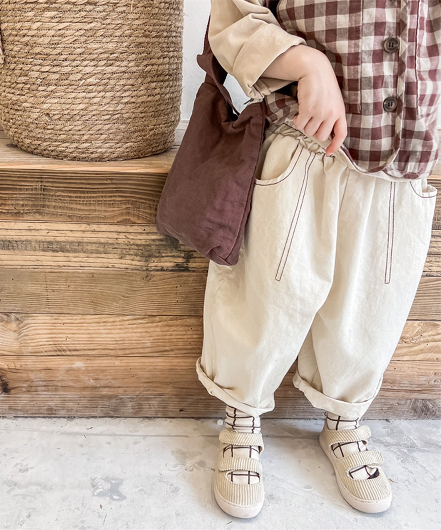 アイモハ aimoha aimohaーKIDSー 韓国子供服飾りステッチテーパードパンツ