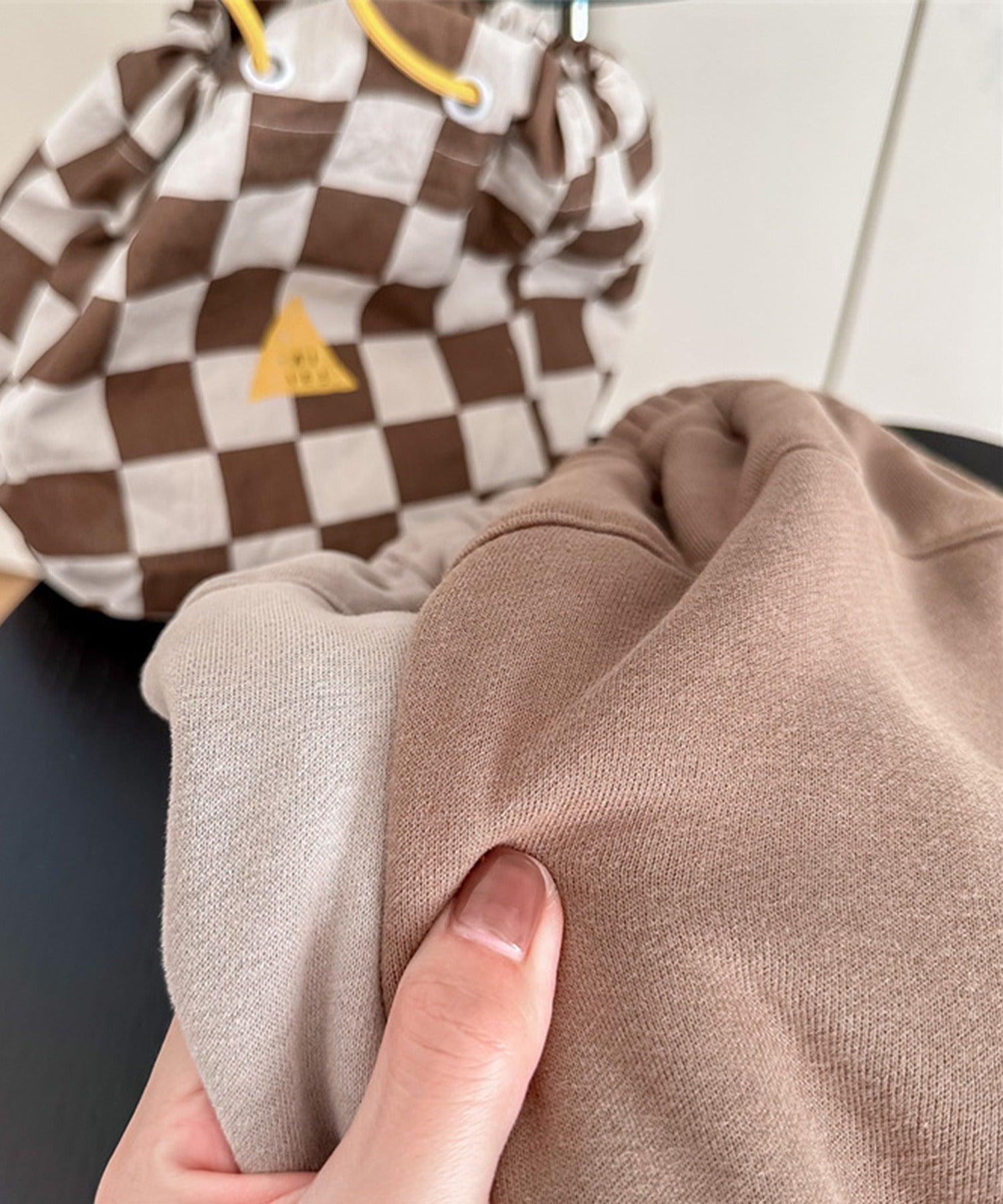 aimoha 【aimoha-KIDS】 Korean children's clothing Unique English letter print fleece-lined sweatpants