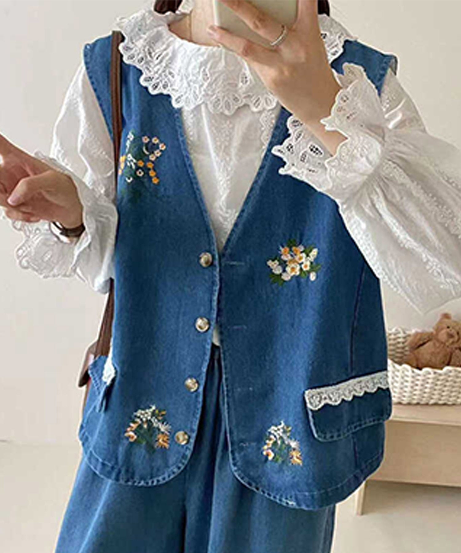 アイモハ aimoha 刺繍デニムベスト （ネイビー） ネイビー