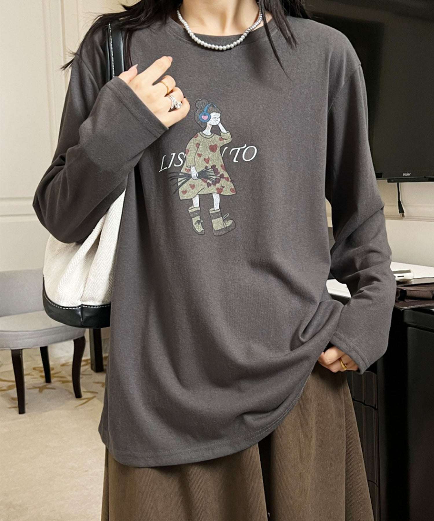 アイモハ aimoha イラストプリントロングスリーブTシャツ （ダークグレー） ダークグレー