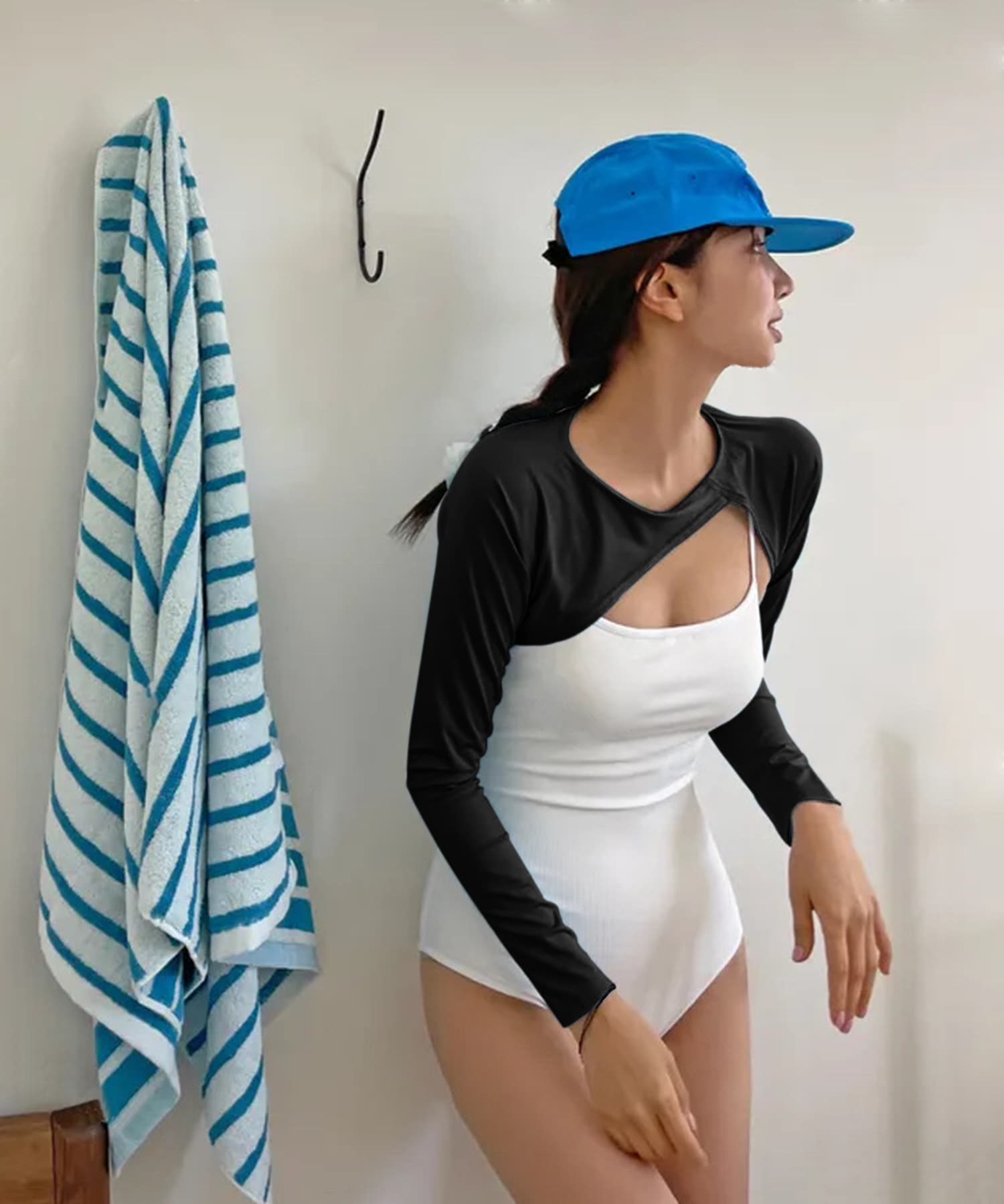アイモハ aimoha BORA AURA カットアウトトップスラッシュガード水着 （ブラック） ブラック