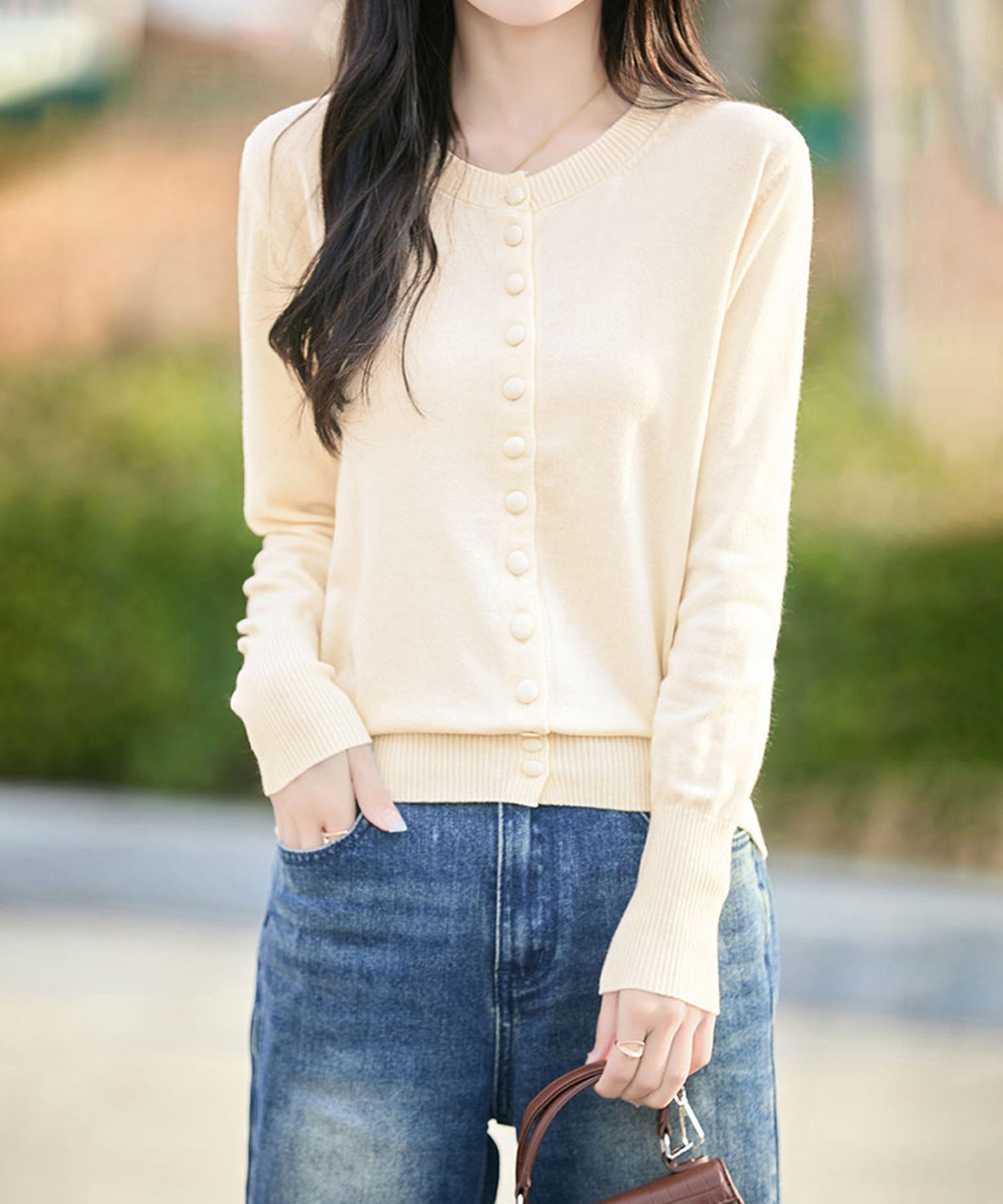 アイモハ aimoha aimoha -select-/マルチボタン クルーネックカーディガン （ライトベージュ） ライトベージュ