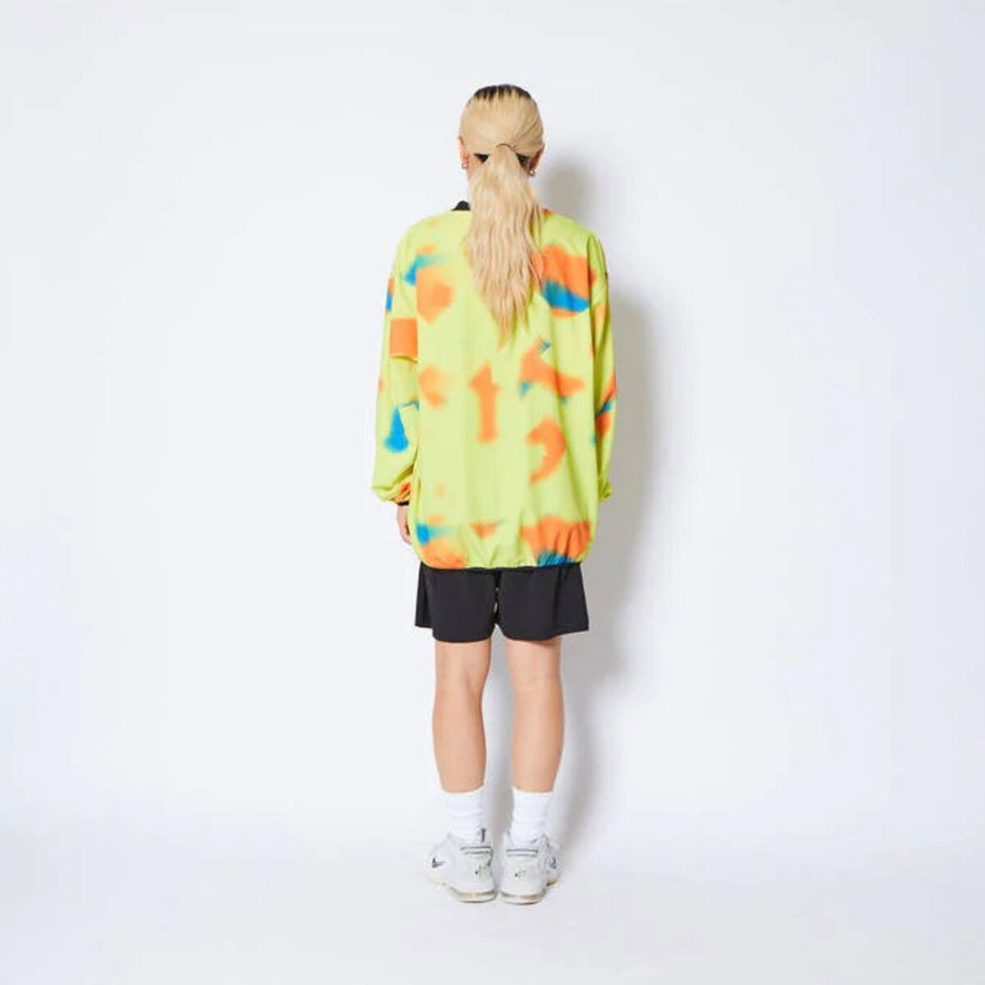 アクター AKTR AKTR SCRIBBLE V-NECK PULLOVER SHOOTINNG SHIRTS（アクター スクリブル Vネックプルオーバーシューティングシャツ） （YELLOW） YELLOW