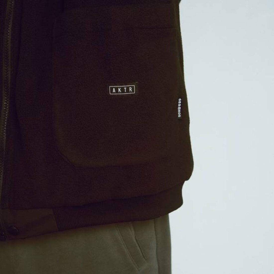 アクター AKTR AKTR 68xAKTR REV FLEECE VEST JACKET（アクター 68xアクター REV フリース ベスト ジャケット） （ブラック） ブラック