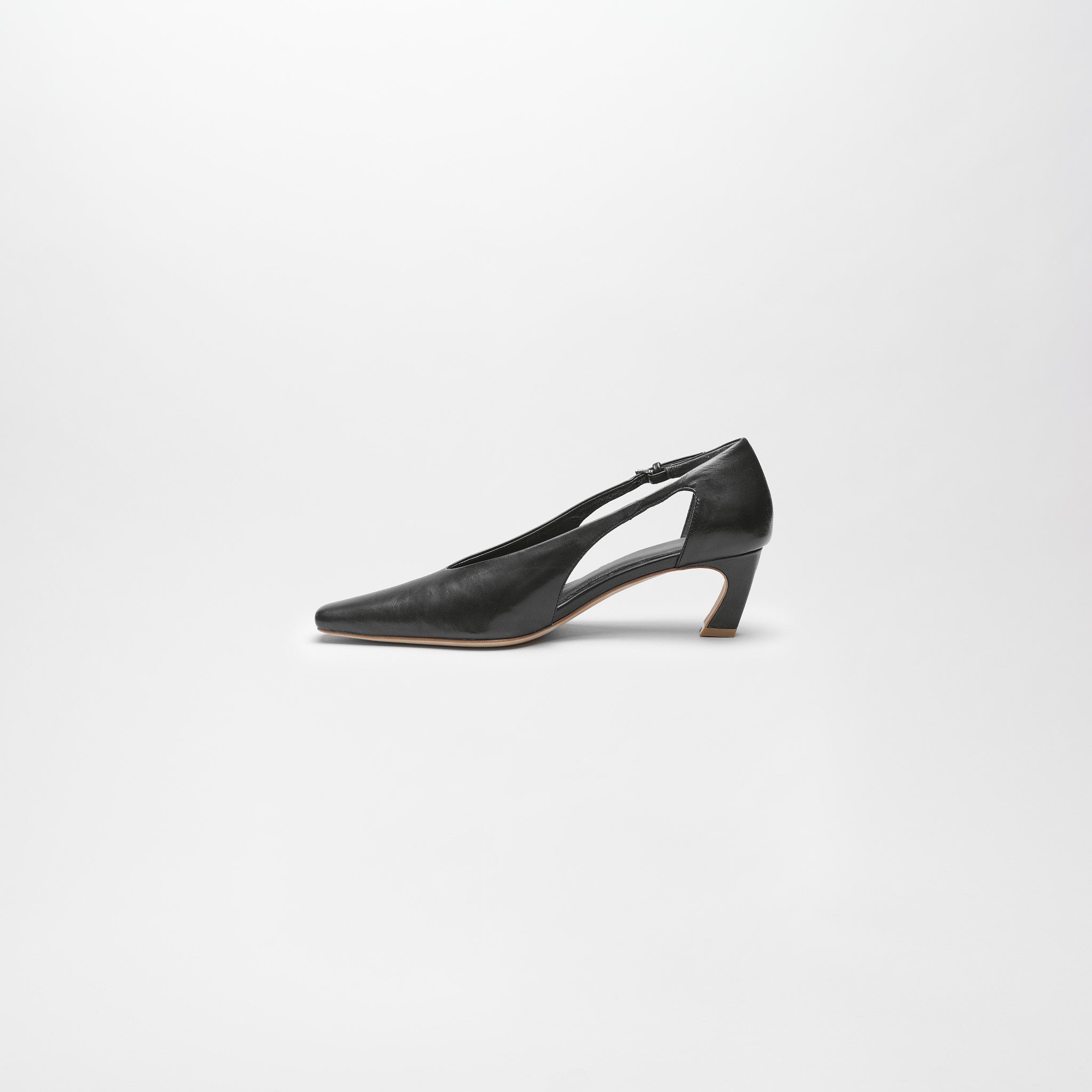 【PRE ORDER】BREDE LEATHER PUMPS