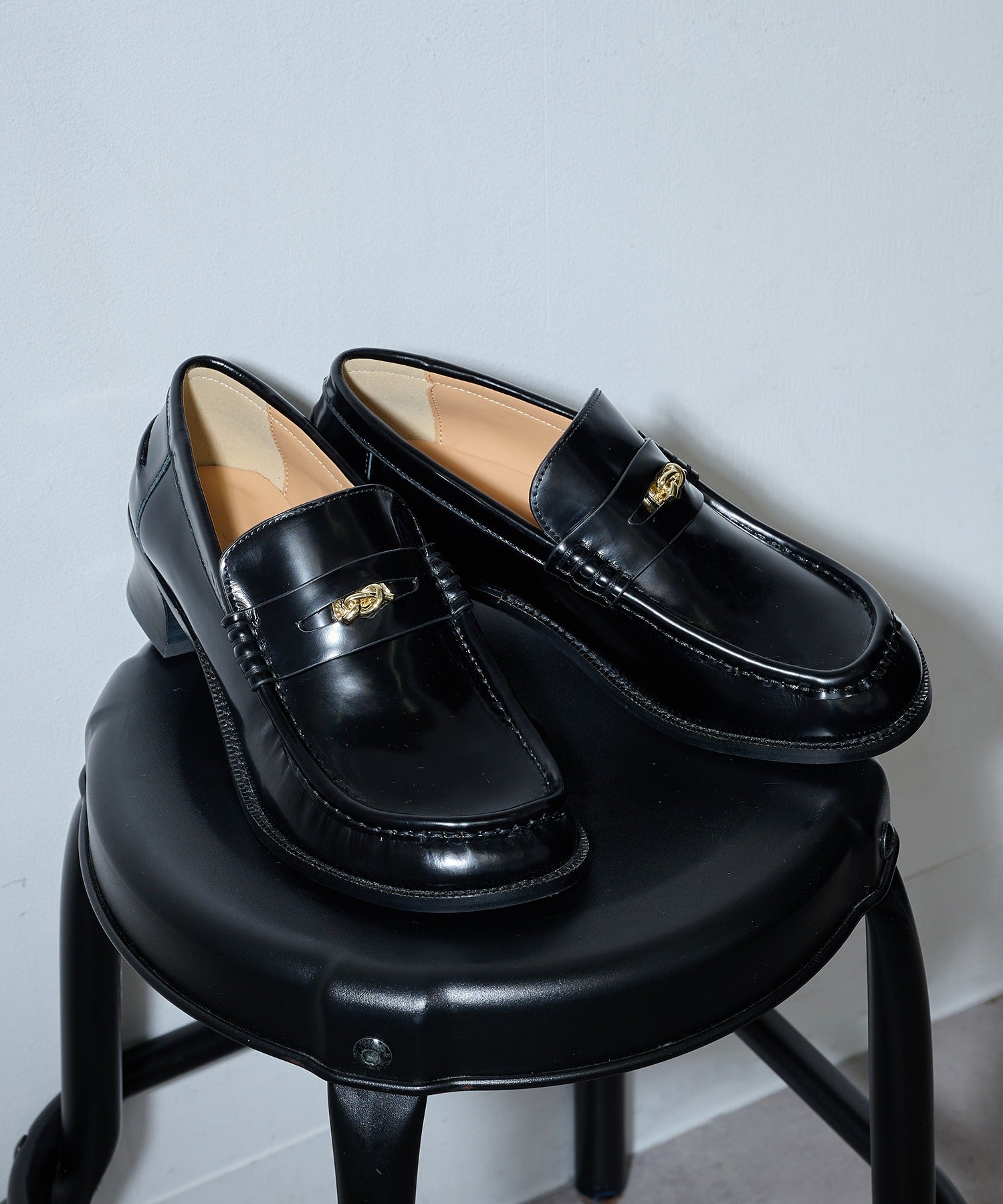 アルム ALM. DYNA LEATHER LOAFERS AL113 （ブラック） ブラック