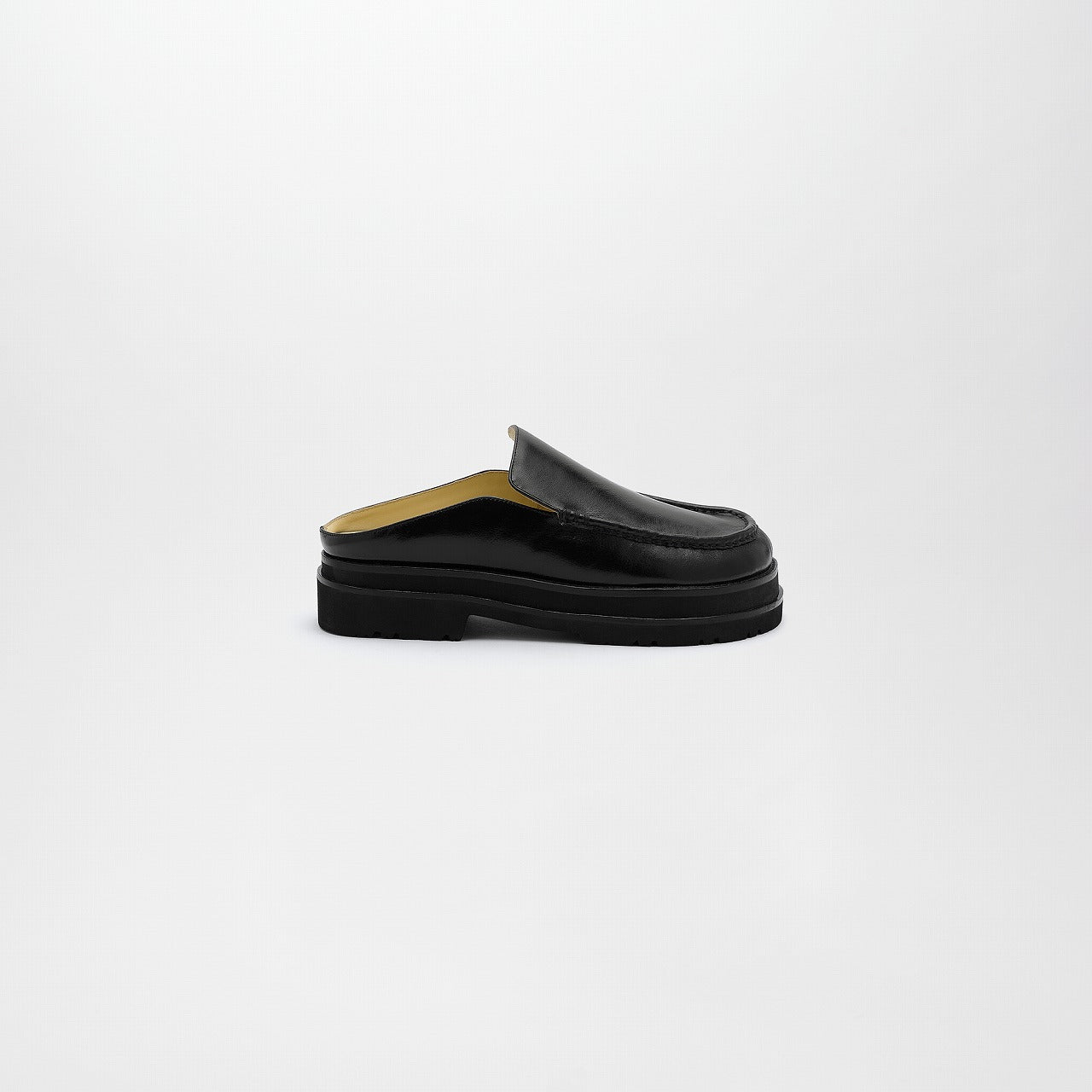 CUCRE LEATHER MULES,BLACK