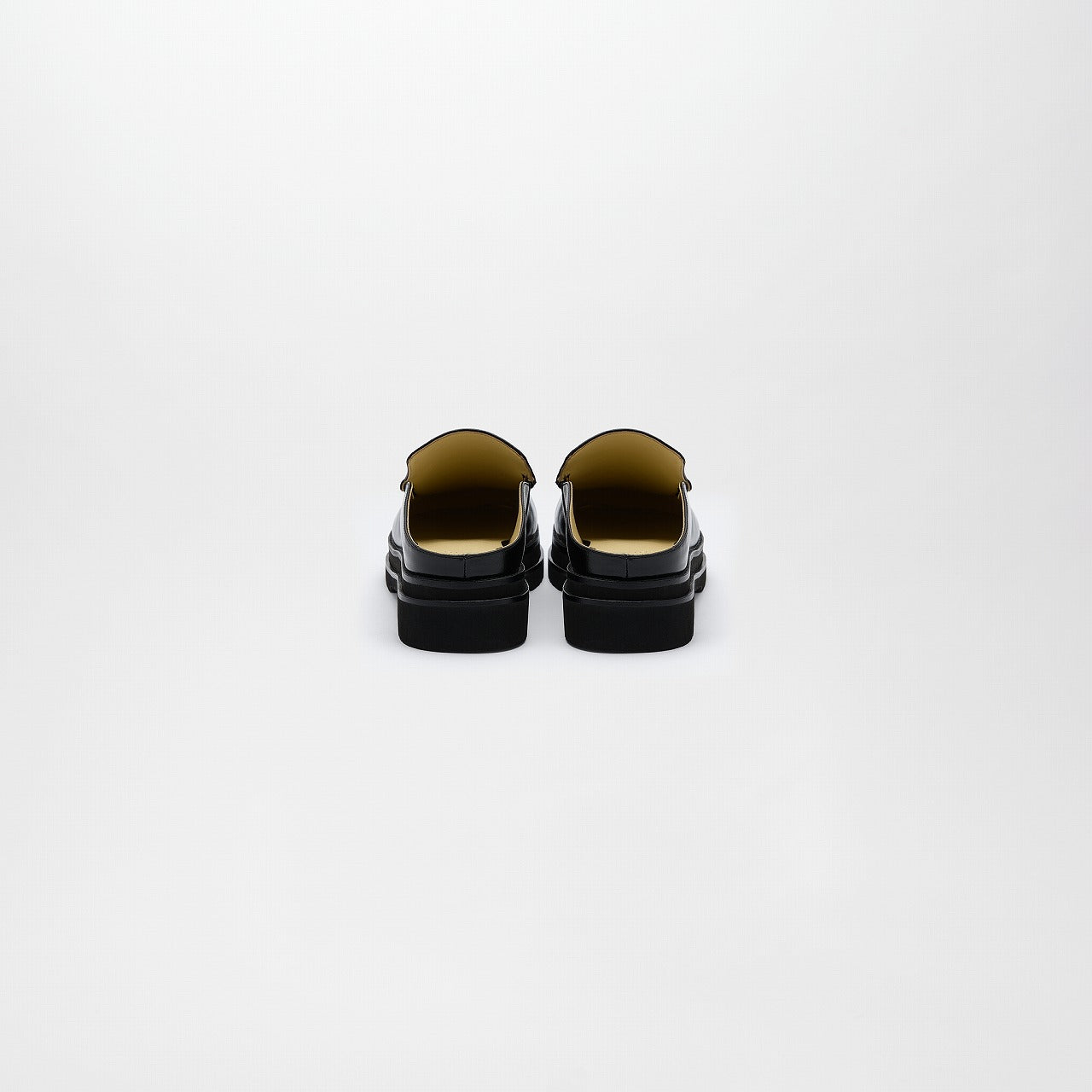 CUCRE LEATHER MULES