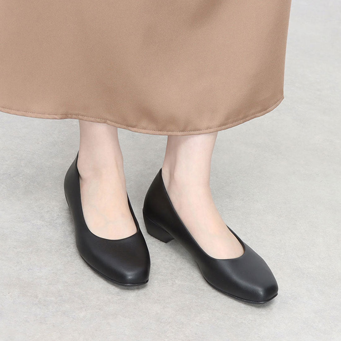 ALL DAY Walk Square Toe Pumps