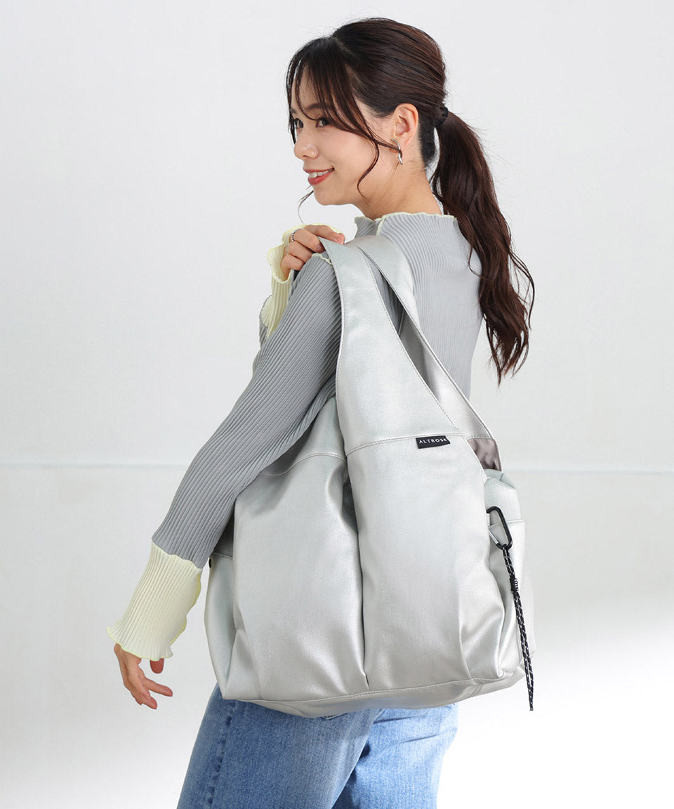 アルトローズ ALTROSE 【2種類の素材から選べる！】ナイロン 合成皮革 大きめ トートバッグ トート ティム トラベル マザーズバッグ カジュアル （合皮シルバー） 合皮シルバー