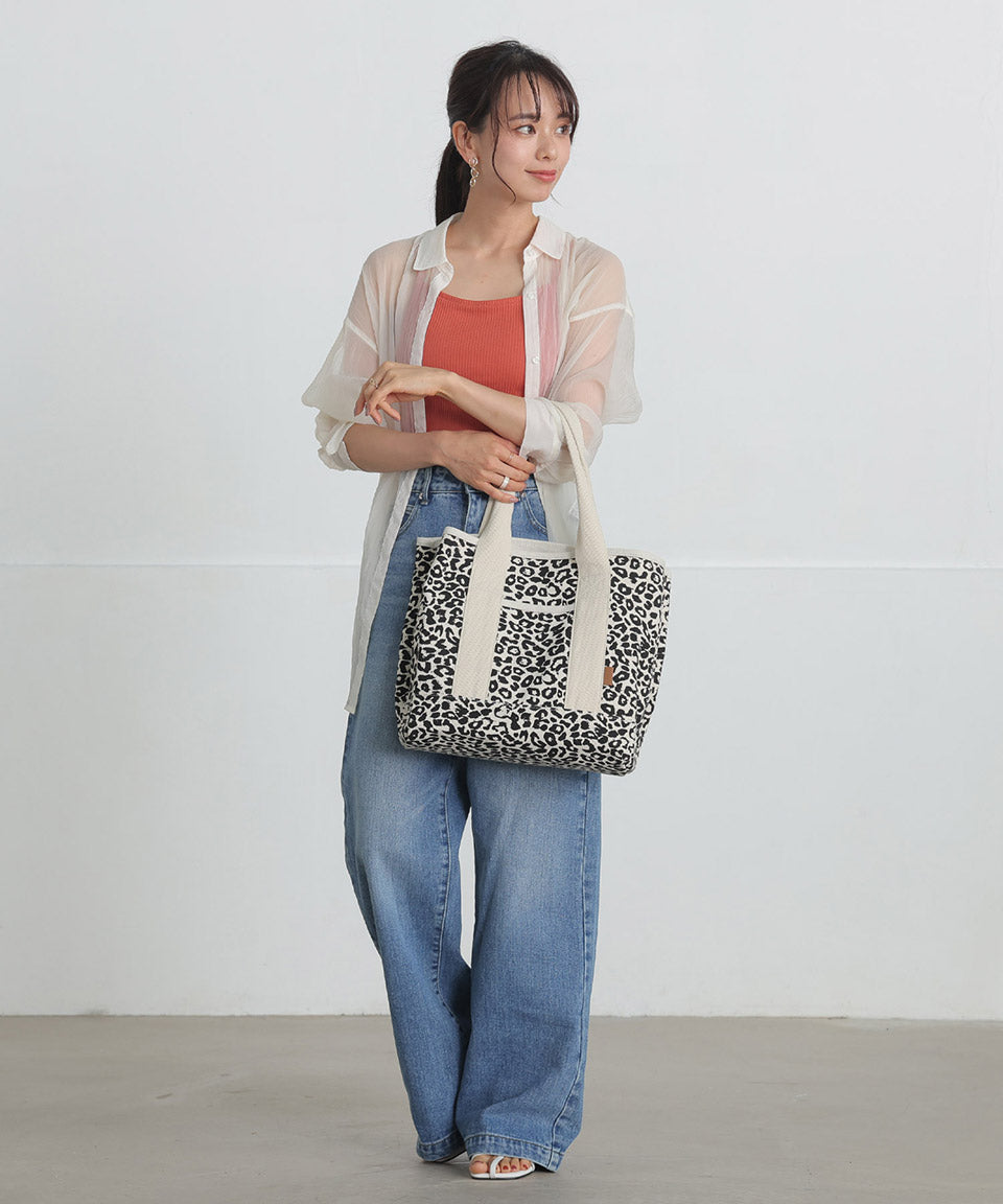 アルトローズ ALTROSE トートバッグ トート 大きめ 大容量 a4 A4手提げ 肩掛け 通勤 通学 多収納 レディース バッグ 仕切り 収納 整理整頓 ルーム （アイボリーブラック） アイボリーブラック