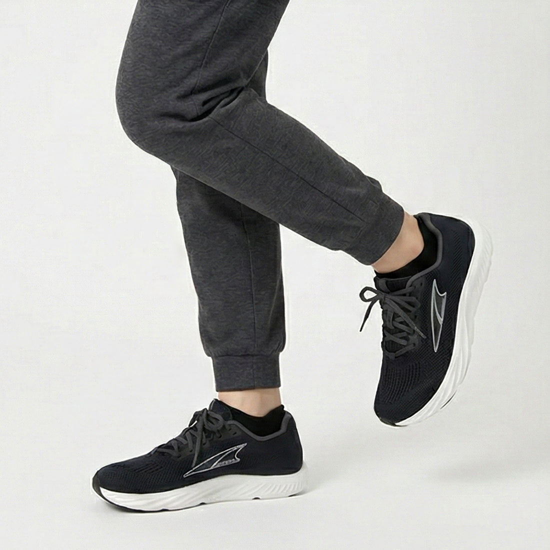 アルトラ ALTRA Escalante 4 ランニングシューズ （ブラック） ブラック