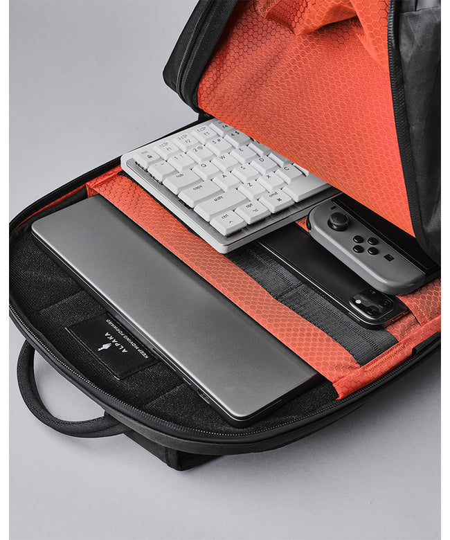 アルパカ ALPAKA アルパカ リュック メンズ エレメンツバックパックプロ ビジネスリュック バッグ 防水 ALPAKA ELEMENTS BACKPACK PRO XーPac V （ブラック） ブラック