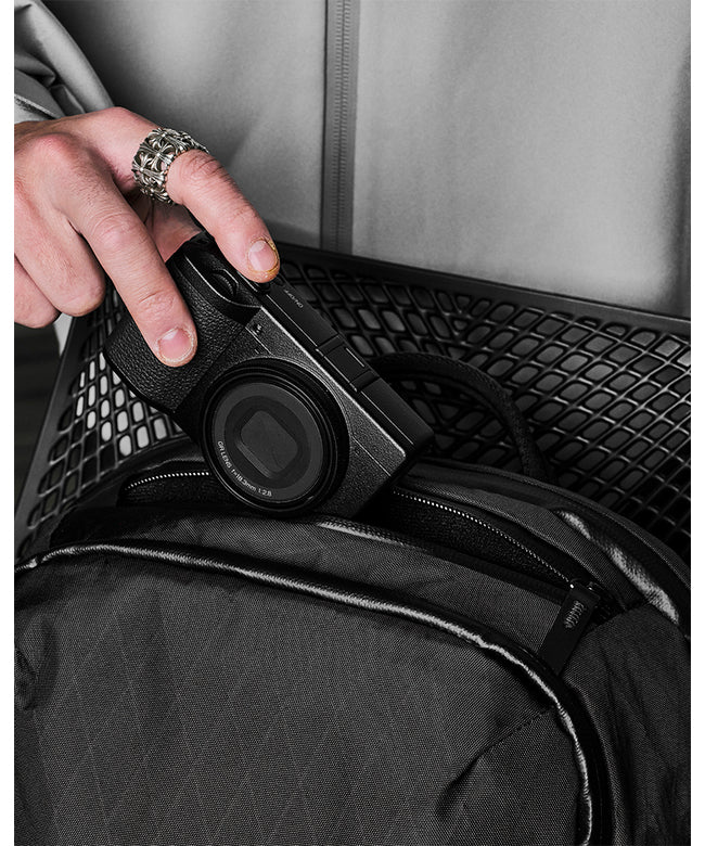 アルパカ ALPAKA アルパカ リュック メンズ エレメンツバックパックプロ ビジネスリュック バッグ 防水 ALPAKA ELEMENTS BACKPACK PRO XーPac V （ブラック） ブラック