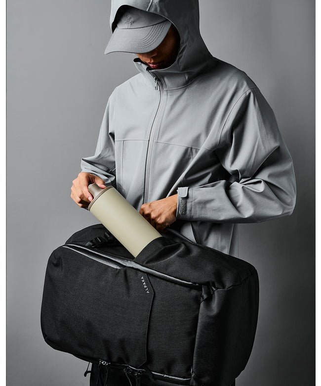 アルパカ ALPAKA 新商品/アルパカ/エレメンツトラベルバックパック/AXOFLUX/16インチPC/35L/ウエストベルト付【elem-tl-bp-axoflux】 （ブラック） ブラック