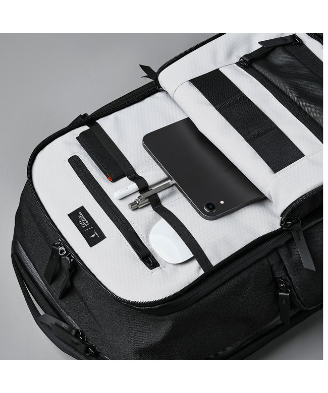 アルパカ ALPAKA 新商品/アルパカ/エレメンツトラベルバックパック/AXOFLUX/16インチPC/35L/ウエストベルト付【elem-tl-bp-axoflux】 （ブラック） ブラック