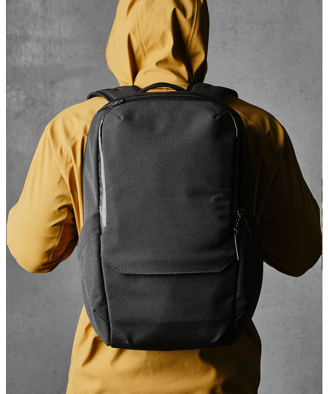 アルパカ ALPAKA 新商品/JALUX/アルパカ/elements backpack pro/エレメンツバックパックプロ/AXOFLUX/16インチPC/26L【elem-bp-p （ブラック） ブラック