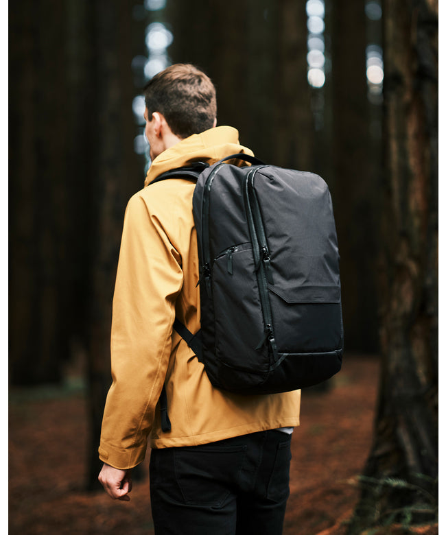 アルパカ ALPAKA 新商品/アルパカ/エレメンツトラベルバックパック/X-PAC/16インチPC/35L/ウエストベルト付【elem-tl-bp-bundle】 （ブラック） ブラック