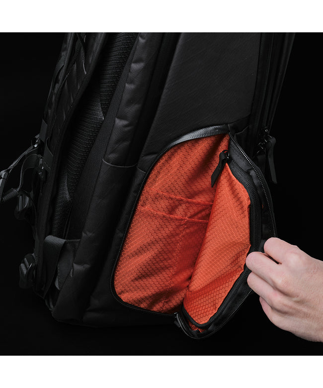 アルパカ ALPAKA 新商品/アルパカ/エレメンツトラベルバックパック/X-PAC/16インチPC/35L/ウエストベルト付【elem-tl-bp-bundle】 （ブラック） ブラック