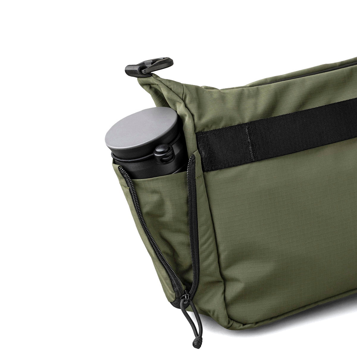 アルパカ ALPAKA ショルダーバッグ ブランド ビジネス ナイロン 丈夫 肩掛け ファスナー 横型 無地 大人 A4 11L FLIGHT SATCHEL 4246 （GREEN） GREEN