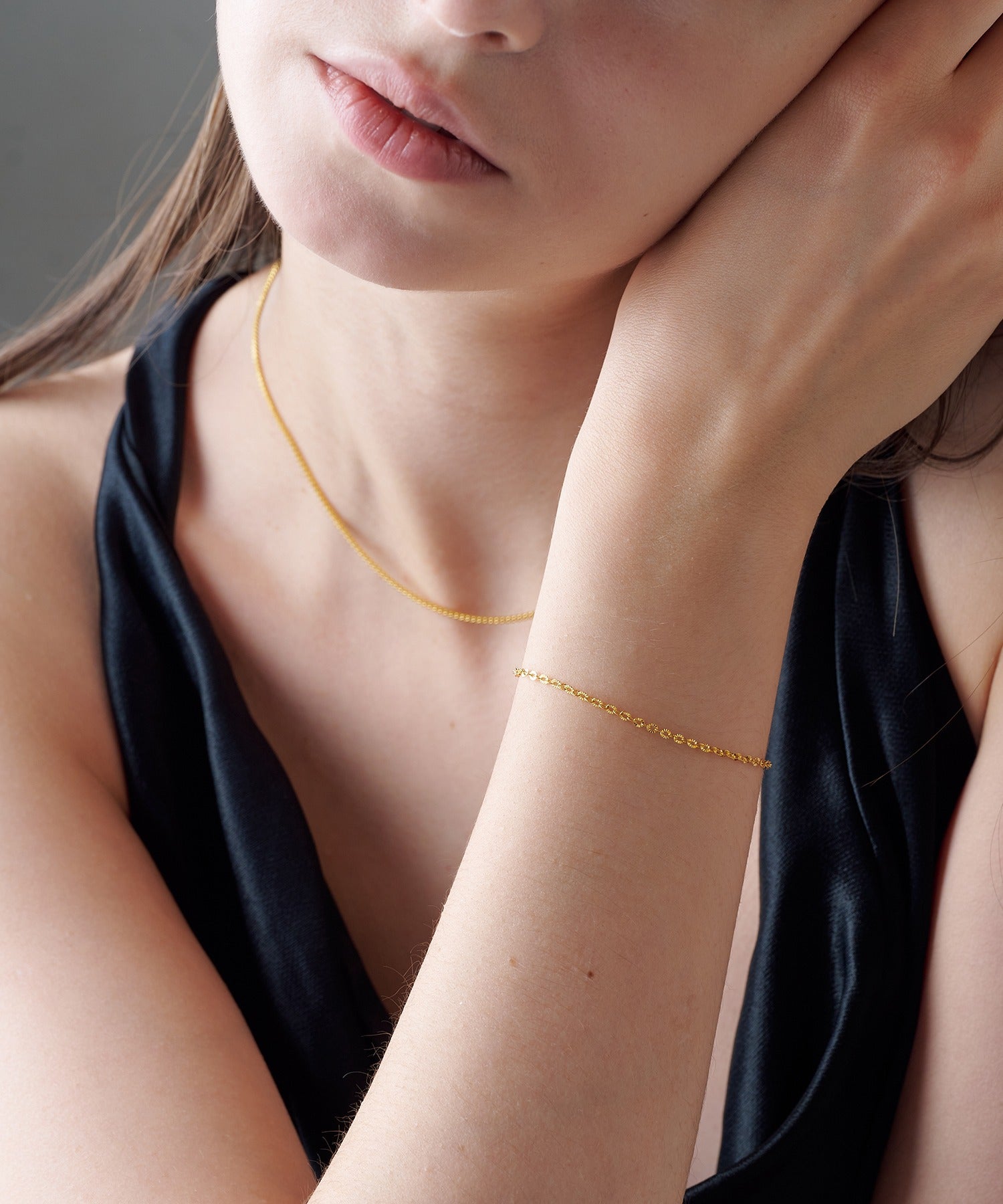 アリュレル ALLURELLE グリッターチェーンブレスレット KNF127 （ゴールド） ゴールド