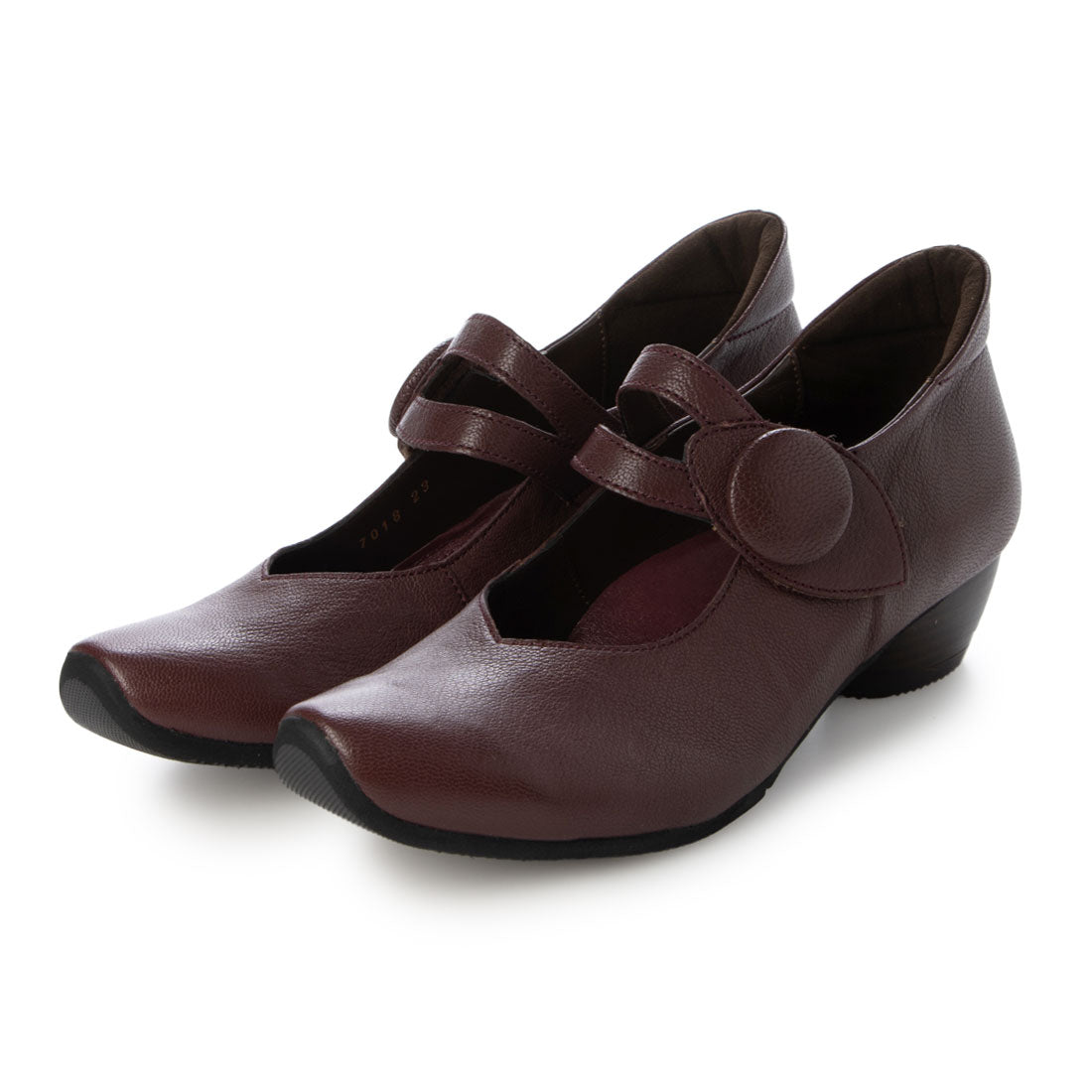 AMORA Wide instep belt heel pumps that are gentle on people with bunions