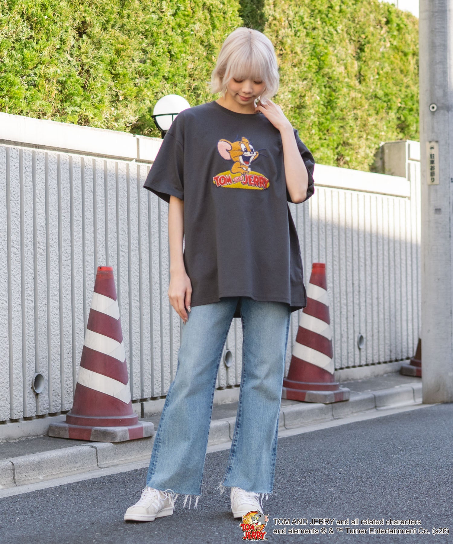 トムトジェリー TOM and JERRY TJ フロント サガラ 刺繍 Tシャツ トムとジェリー （スミクロ） スミクロ