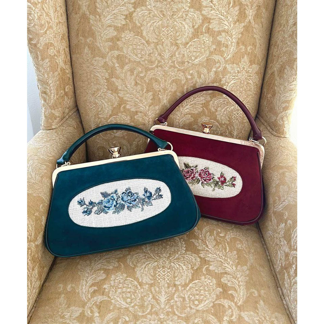 アンアナザーアンジェラス an another angelus フレームローズ刺繍クロップドがま口バッグ （BLUE GREEN） BLUE GREEN