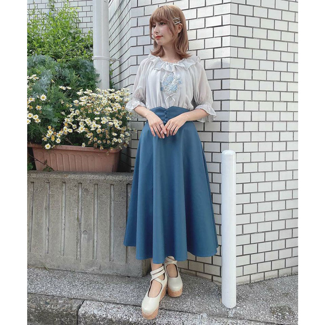 アンアナザーアンジェラス an another angelus ブーケ刺繍オフショルブラウス【洗える】 （BLUE GRAY） BLUE GRAY