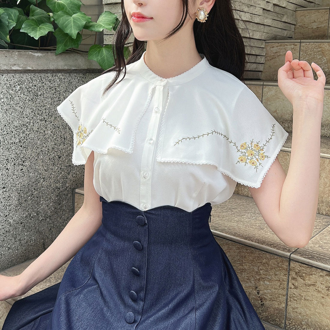 アンアナザーアンジェラス an another angelus 【洗える】スクエアケープ衿ローズ刺繍ブラウス （OFF WHITE） OFF WHITE