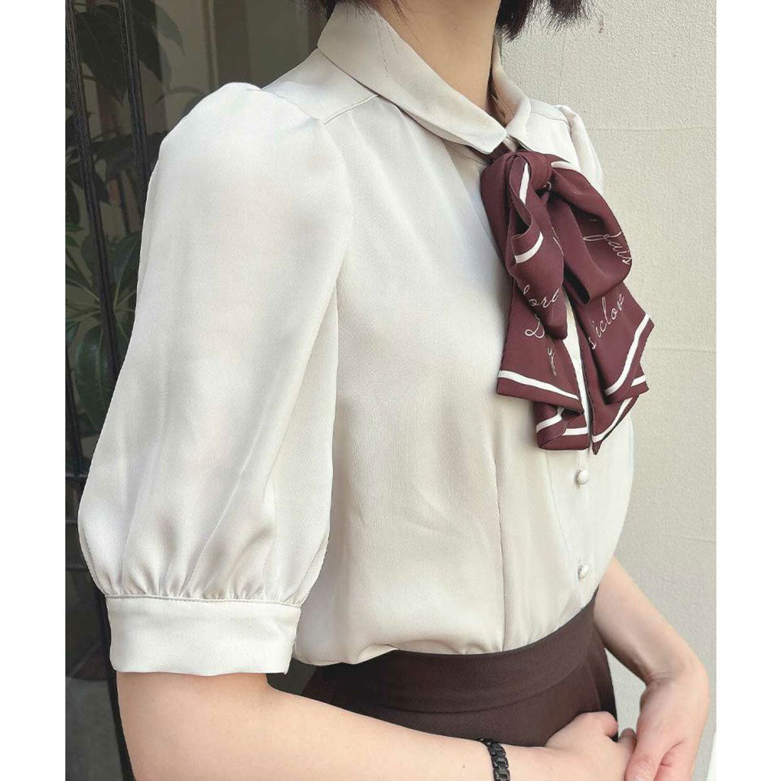 アンアナザーアンジェラス an another angelus 【洗える】スカーフ風ラッフルリボンタイ付きブラウス （L/BEIGE） L/BEIGE