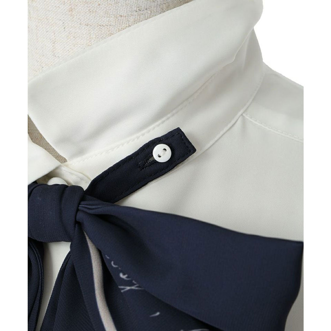 アンアナザーアンジェラス an another angelus 【洗える】スカーフ風ラッフルリボンタイ付きブラウス （L/BEIGE） L/BEIGE