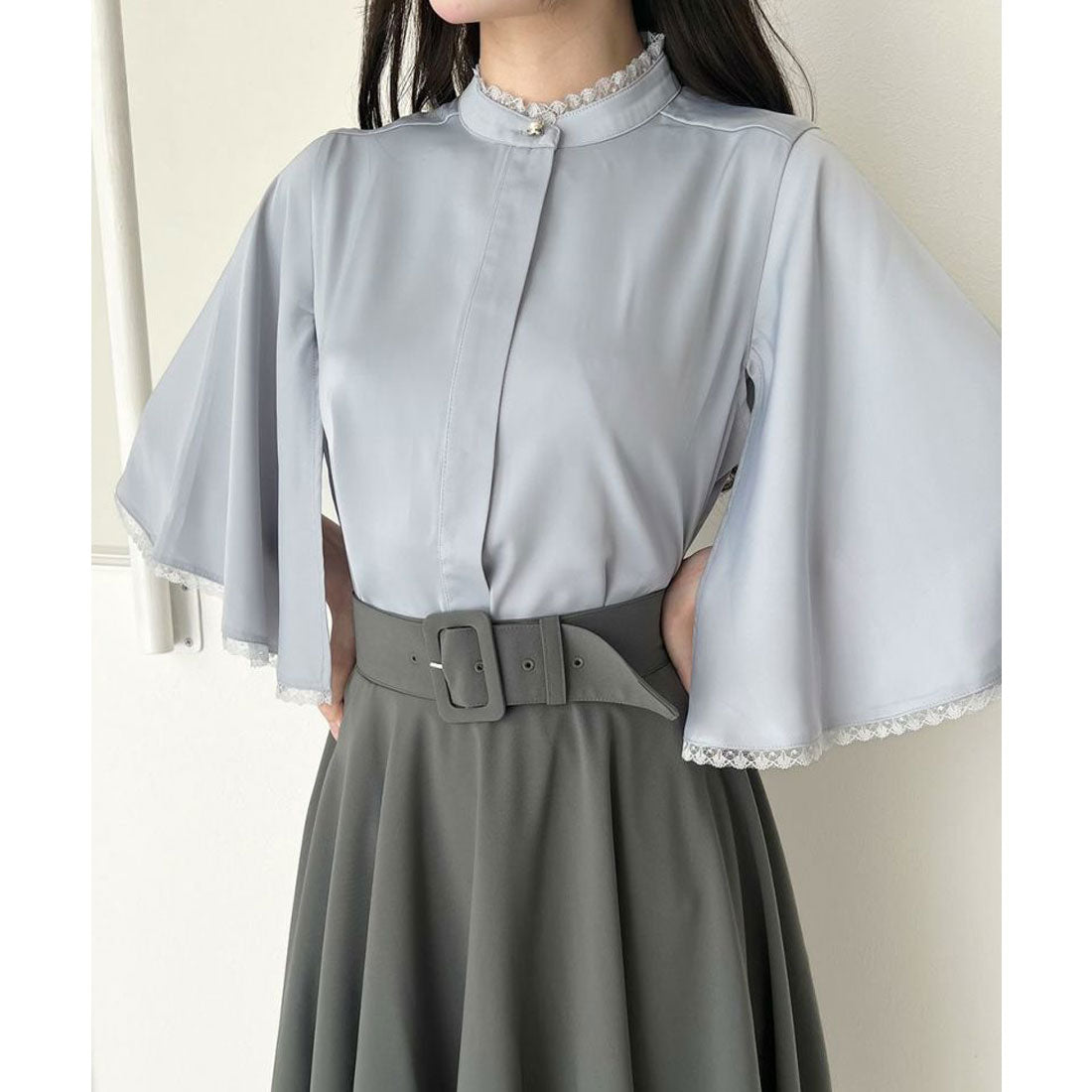 アンアナザーアンジェラス an another angelus レース使いケープスリーブブラウス （BLUE GRAY） BLUE GRAY
