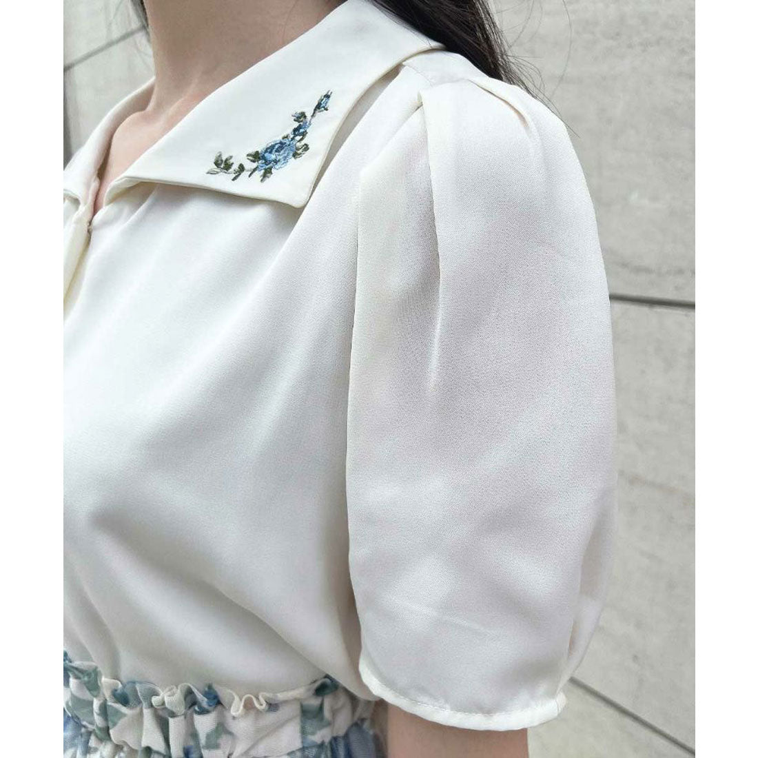 アンアナザーアンジェラス an another angelus 【洗える】プチローズ刺繍入り変形衿ブラウス （IVORY） IVORY