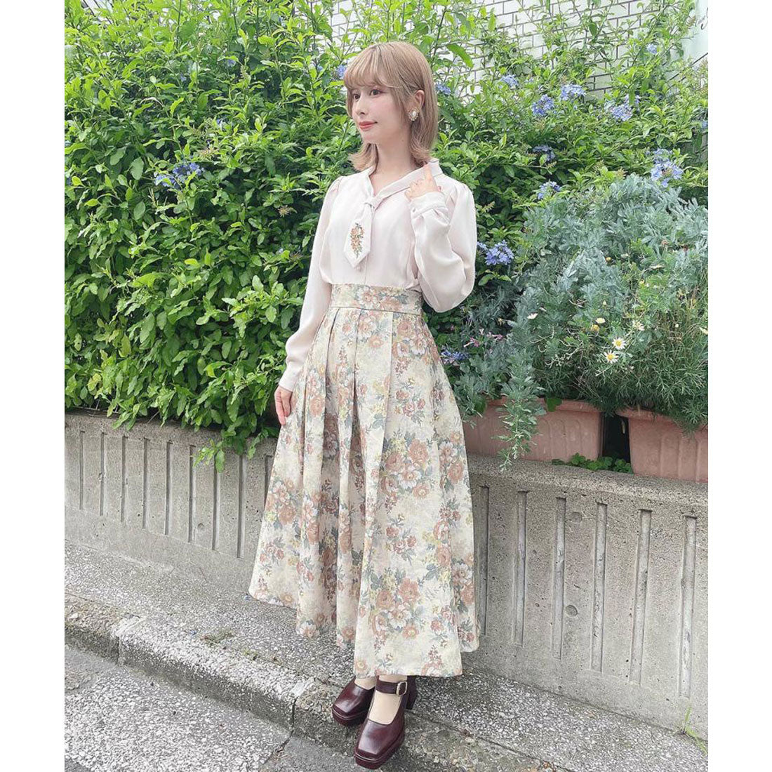 アンアナザーアンジェラス an another angelus 【洗える/セットアップ可能】ローズ刺繍ショールカラーネクタイブラウス （L/BEIGE） L/BEIGE