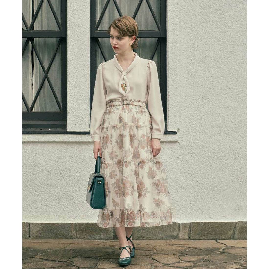 アンアナザーアンジェラス an another angelus 【洗える/セットアップ可能】ローズ刺繍ショールカラーネクタイブラウス （L/BEIGE） L/BEIGE