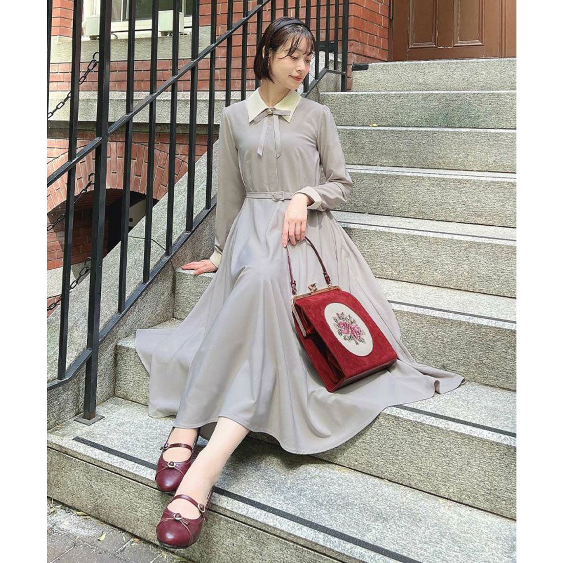 アンアナザーアンジェラス an another angelus 【洗える】リボンタイ付きクレリックサーキュラーワンピース （L/GRAY） L/GRAY