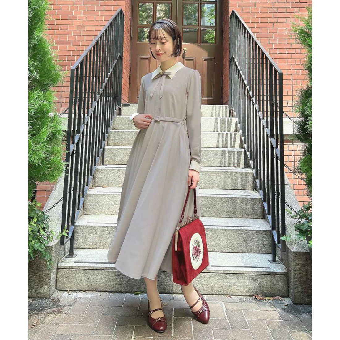 アンアナザーアンジェラス an another angelus 【洗える】リボンタイ付きクレリックサーキュラーワンピース （L/GRAY） L/GRAY