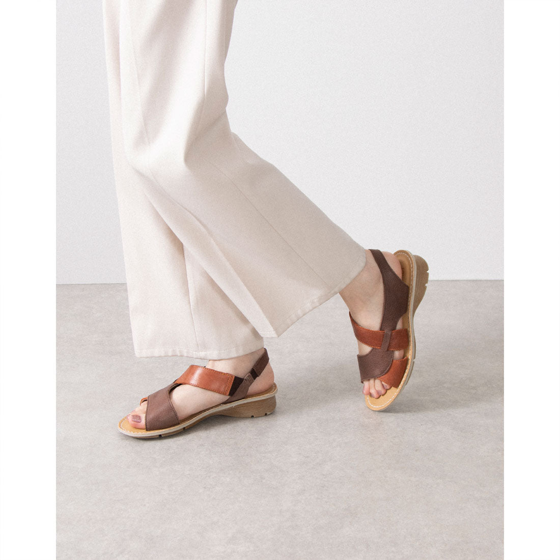 アンナマリア ANNA MALIA 【本革】アンティークレザー カラーコンビ サンダル ウエッジ （ネイビーコンビ） ネイビーコンビ