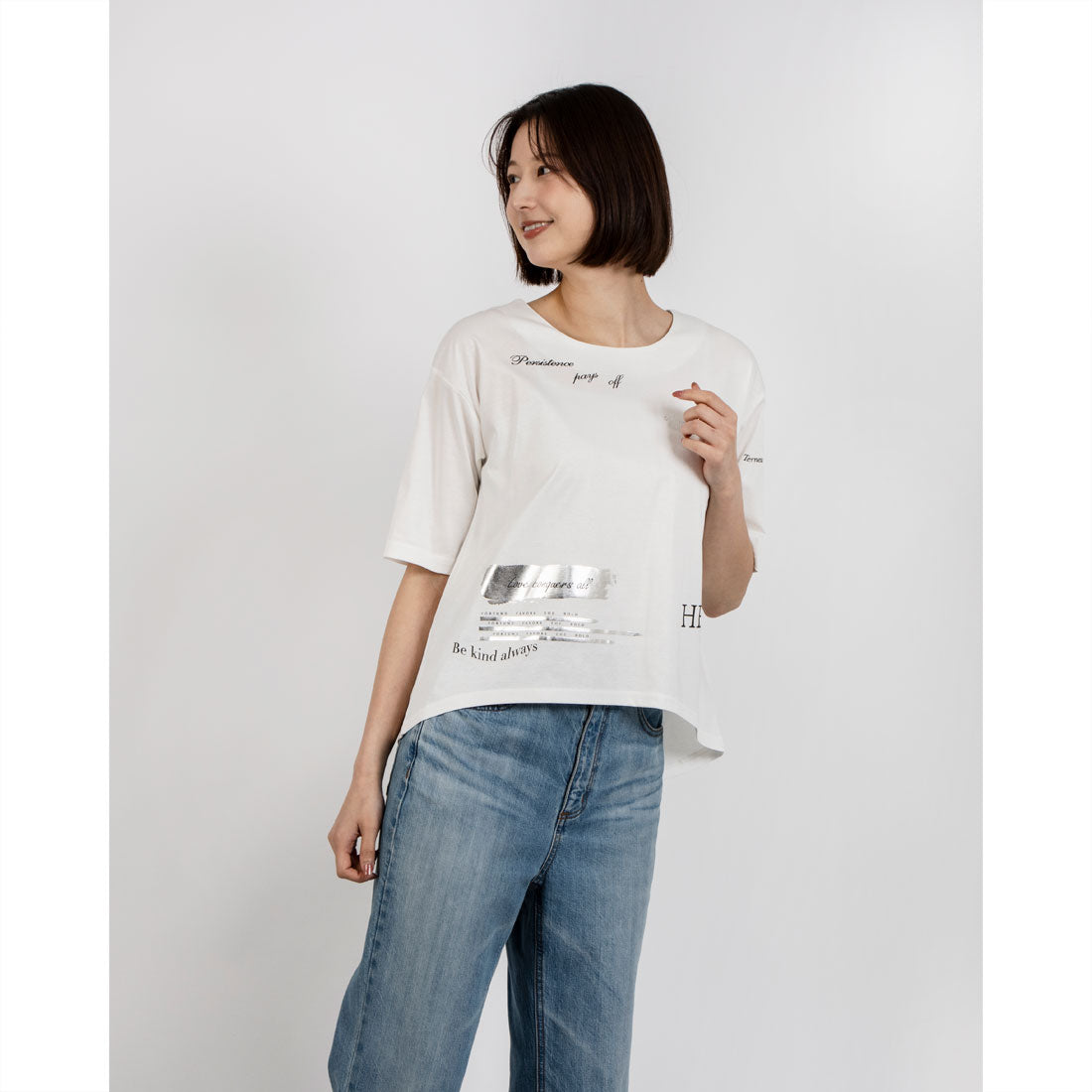 アンナニコラ Anna Nicola ランダムプリント半袖Tシャツ 箔プリントカットソー （オフホワイト） オフホワイト