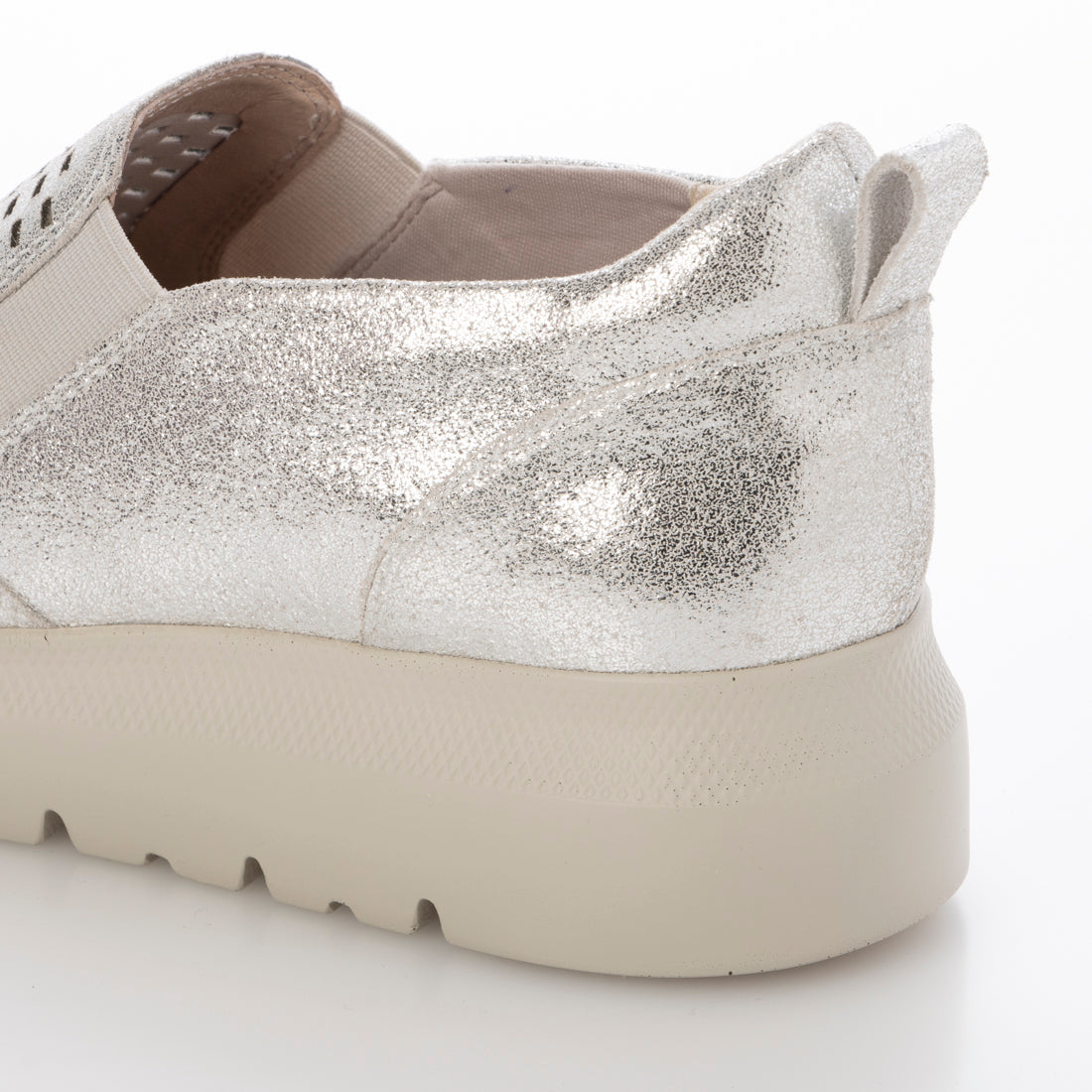 ANYO Thick-soled Punching Slip-on