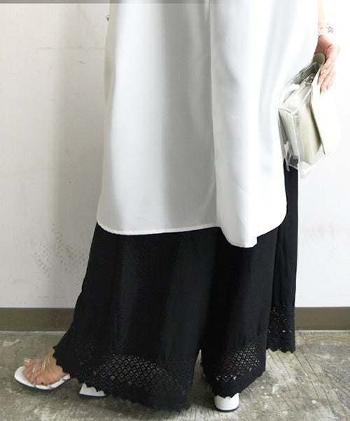 アンドイット and it_ 裾レースコットンリネンペチパンツ ペチコート エミュラル 【MーL】レディース 春夏秋冬 ボトムス パンツ ぺチパンツ ロング丈 アイボリー （99ブラック） 99ブラック