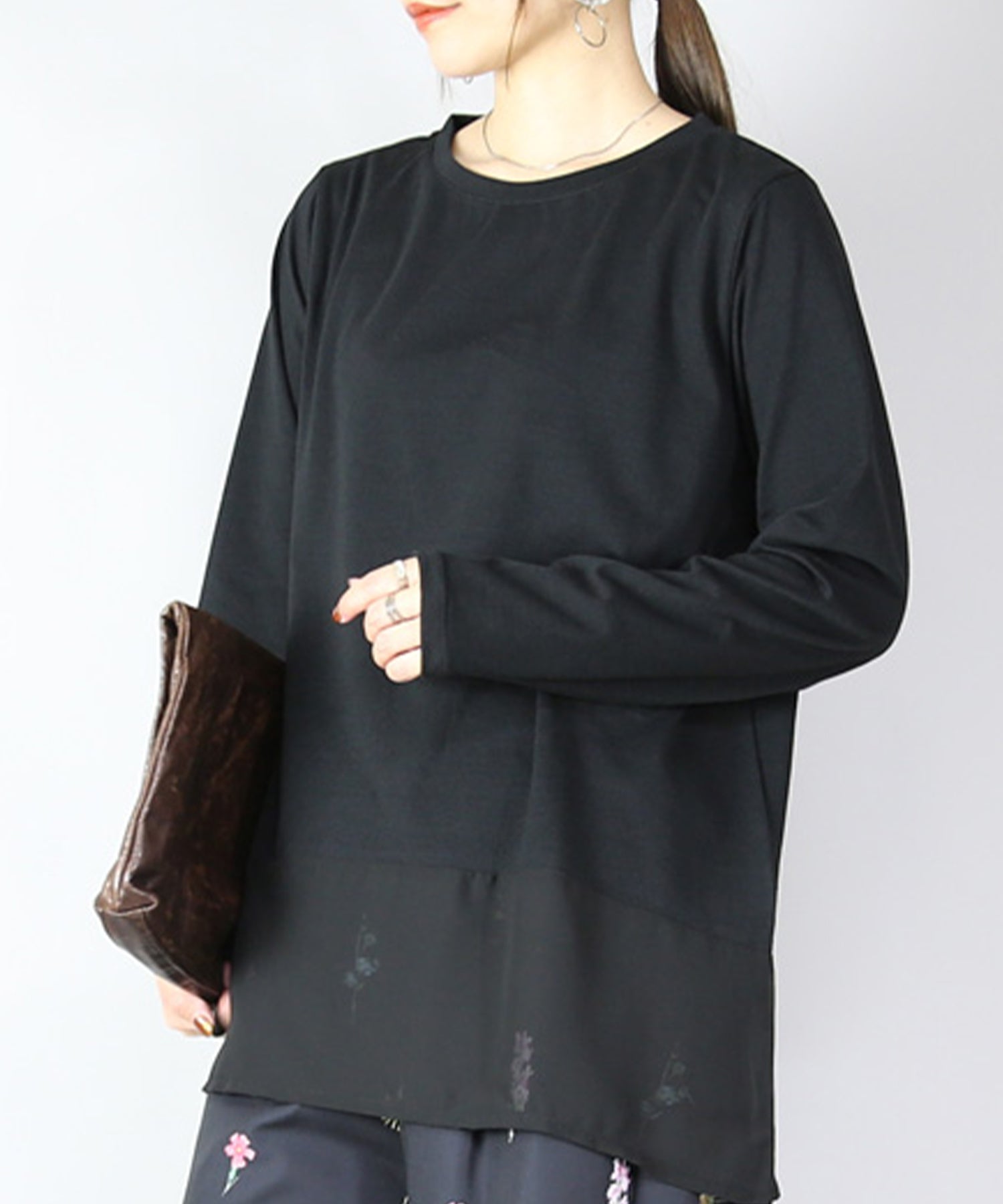 アンドイット and it_ チュールレース裾切替長袖tシャツ ロンT 重ね着 レイヤード レース 涼しい 1枚でも決まる 秋 秋服 白 黒 M L ロングスリーブTシャツ レディース 無地 （ブラック） ブラック