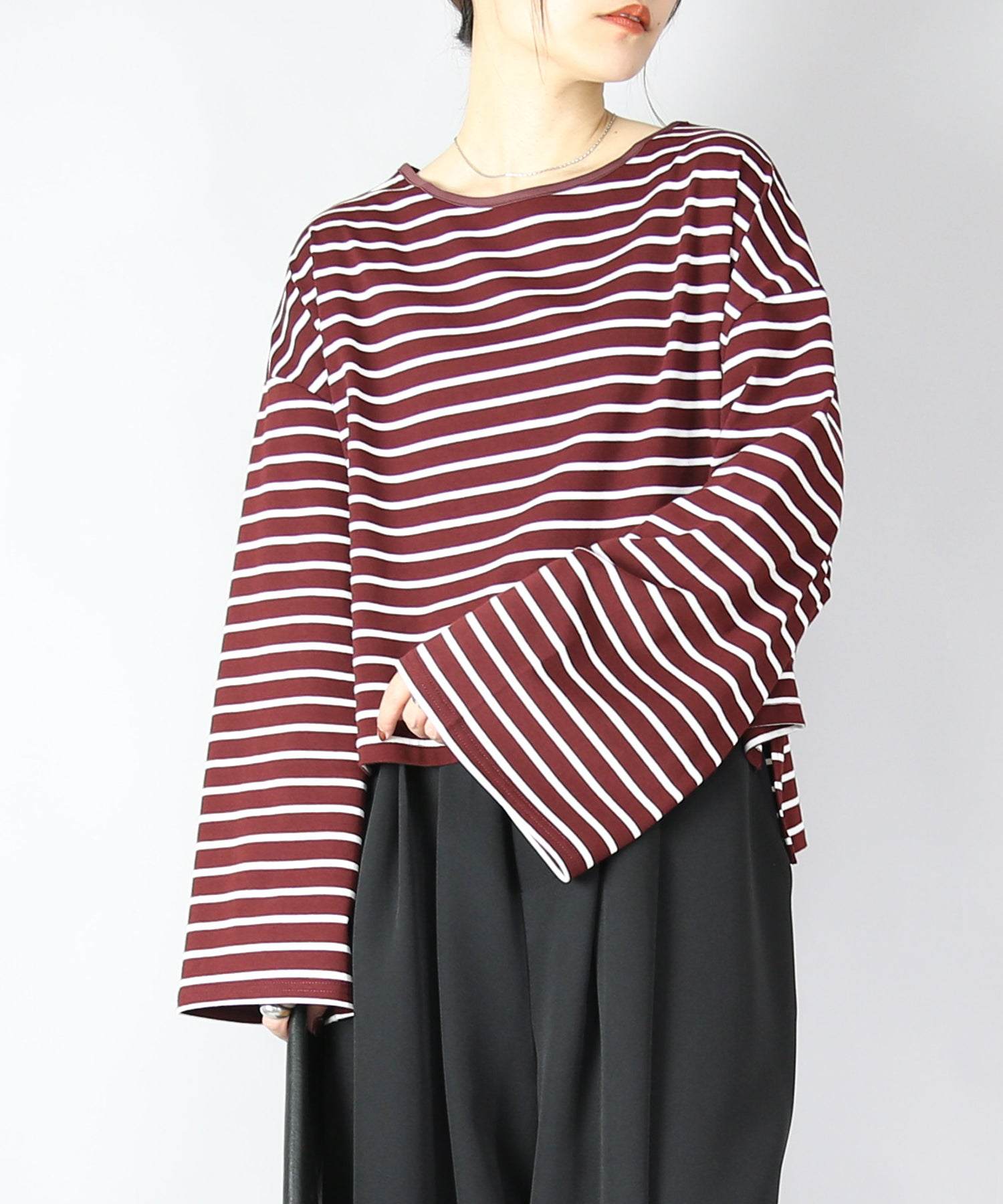 アンドイット and it_ ドロップショルダー長袖ボーダーショートカットソー 新作 トップス 秋服 きれいめ かわいい 長袖 Tシャツ ロンTEE ロンT ワイド袖 1枚で決まる ボーダー ショート丈 （024ボルドーxホワイト） 024ボルドーxホワイト