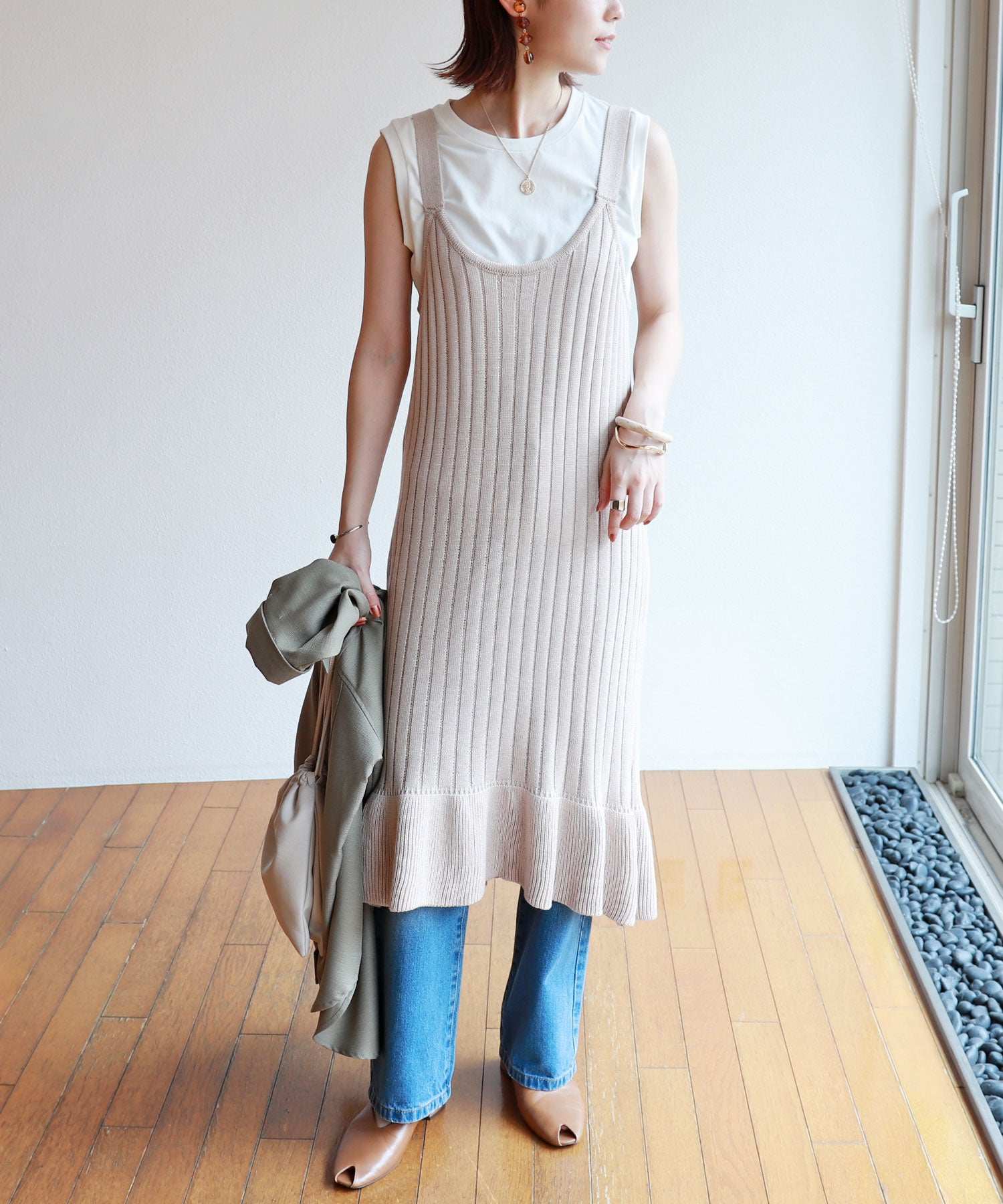 andme G-8/Ribbed knit cami dress with ruffled hem