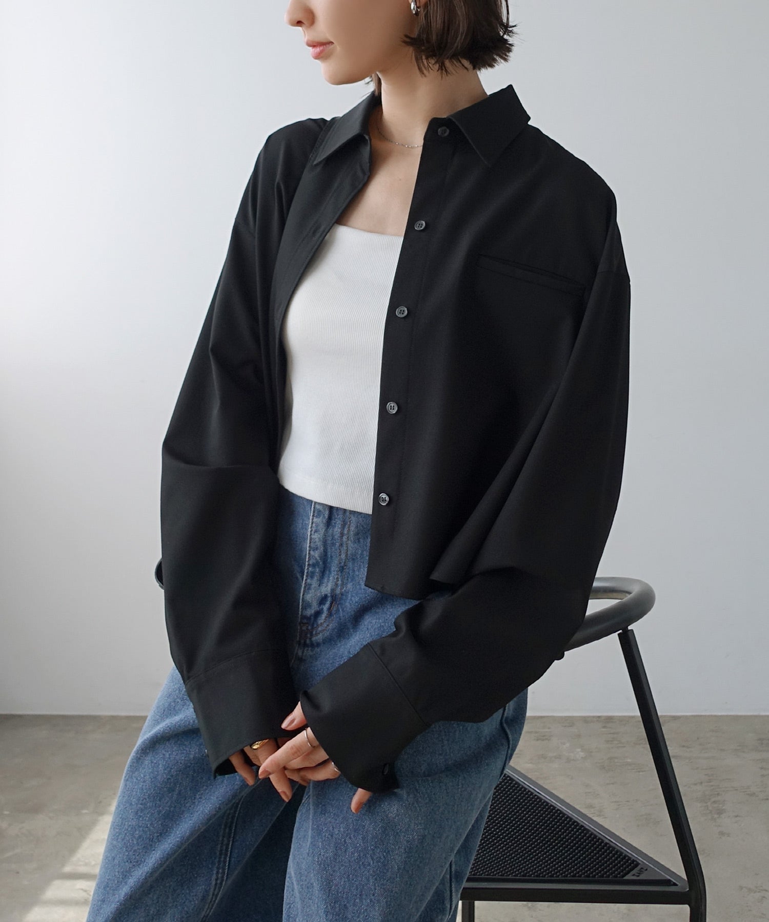 アンドミー andme TRストレッチ ショート シャツ ジャケット （ブラック） ブラック
