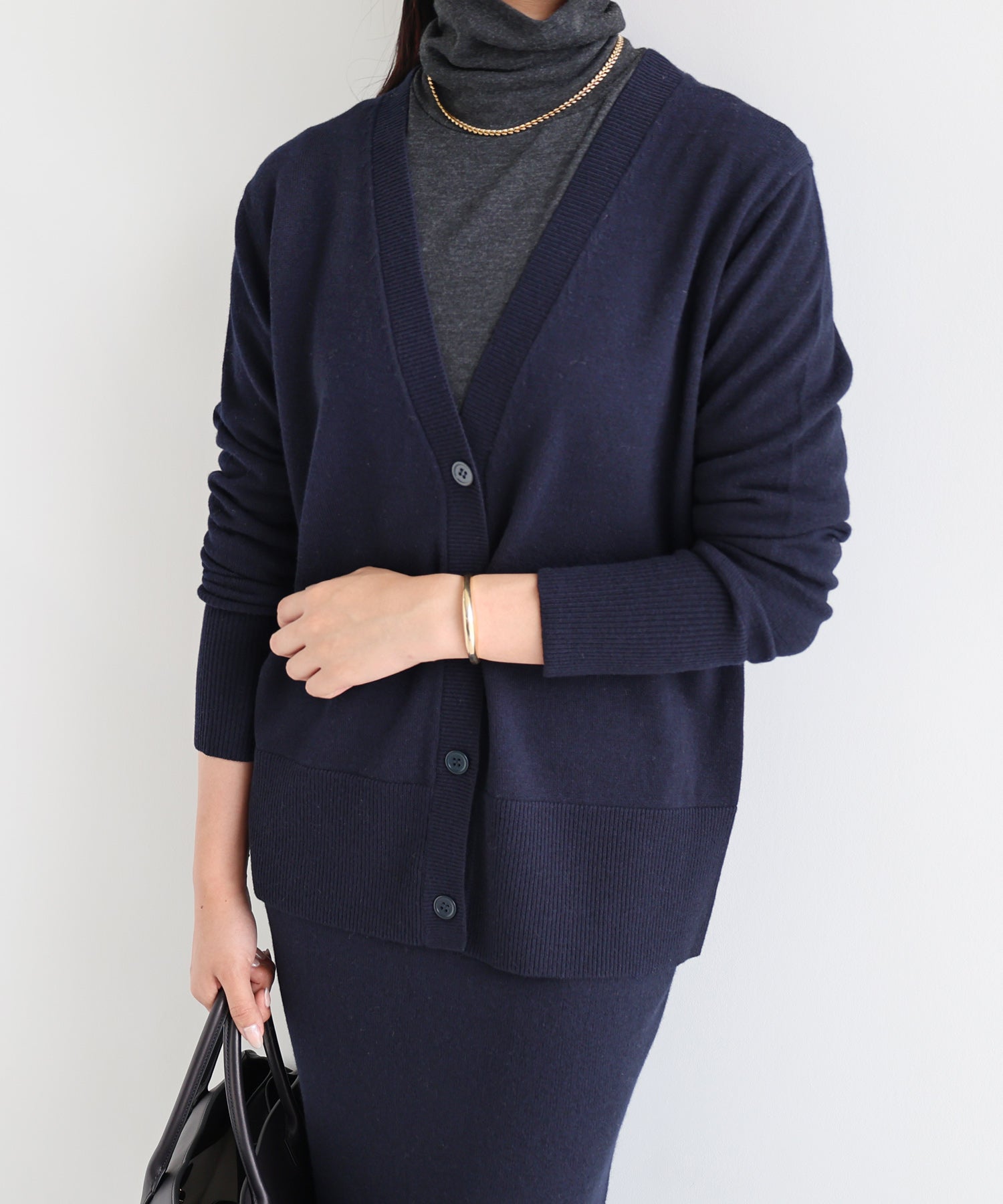 アンドミー andme 天竺 ウール Vネック ニット カーディガン,ネイビー