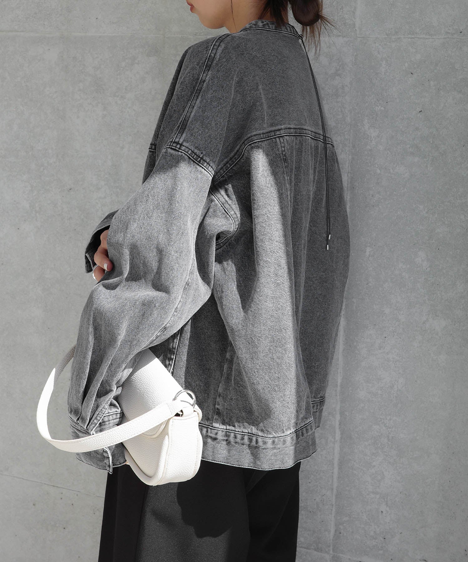 アンドミー andme オーバーサイズ ノーカラー デニム ツイル ジャケット （ケミカルブラック） ケミカルブラック