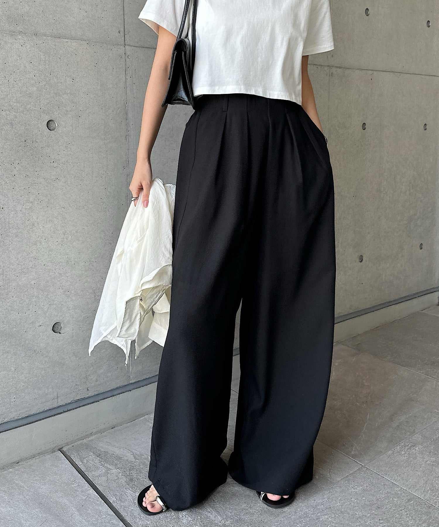 アンドミー andme リネンライク イージー ワイド パンツ （ブラック） ブラック